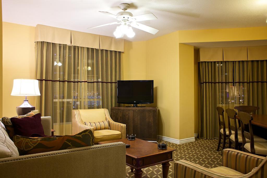 Wyndham Grand Desert