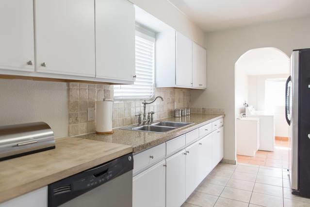 Adorable House Only A Few Miles From The Strip Vakantiehuis *