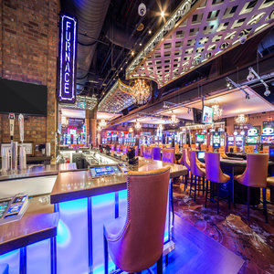 Hotel Downtown Grand & Casino 3*