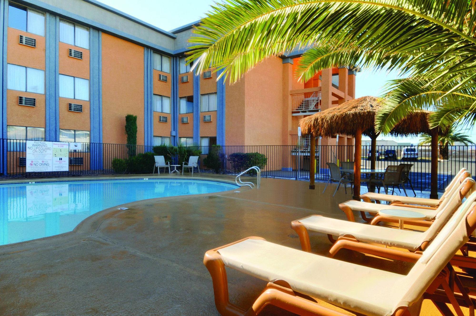 Best Western Mccarran 3*