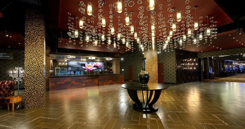 Hotel Downtown Grand & Casino 3*