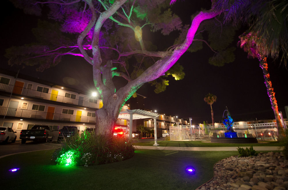 Hotel Thunderbird