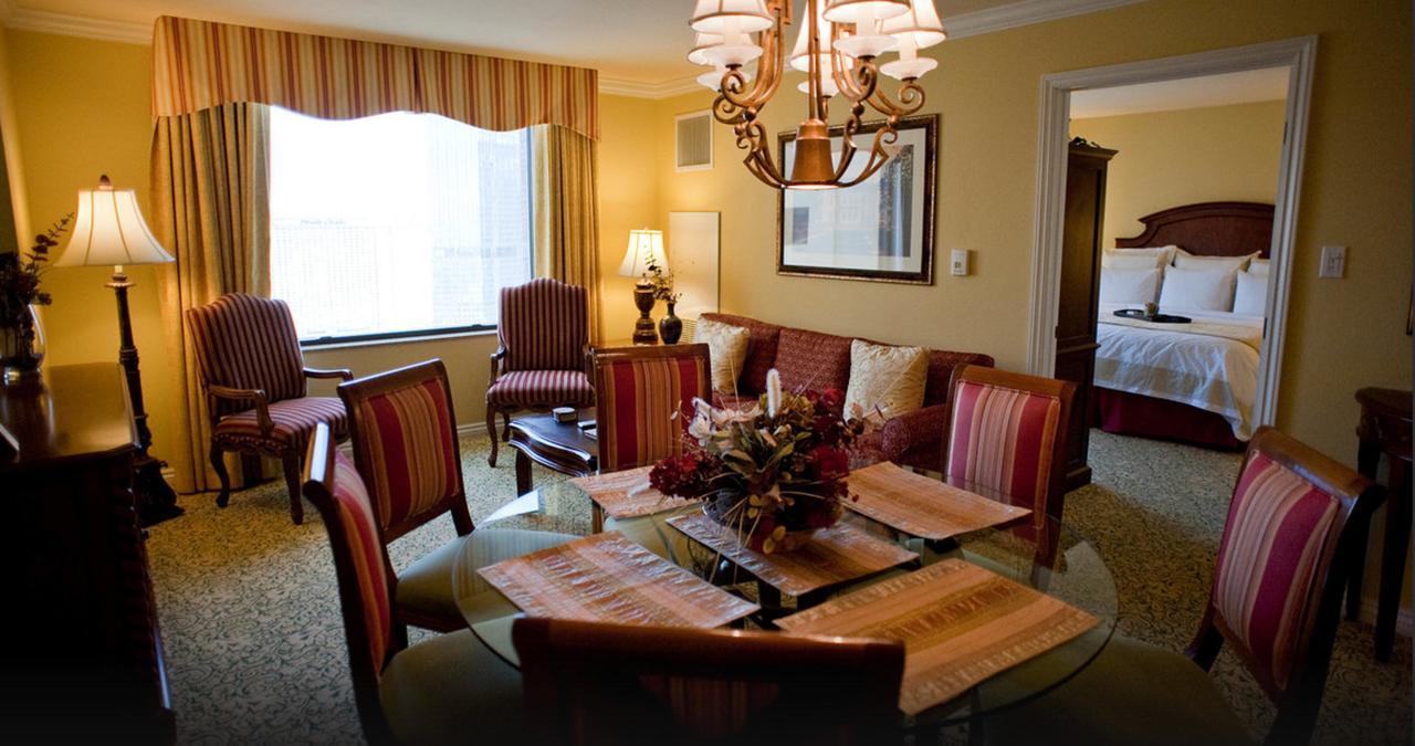 At Marriott's Grand Chateau Vegas Strip-no Fee Apartahotel