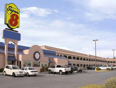 Super 8 By Wyndham Vegas Nellis Afb Area Motel 2*
