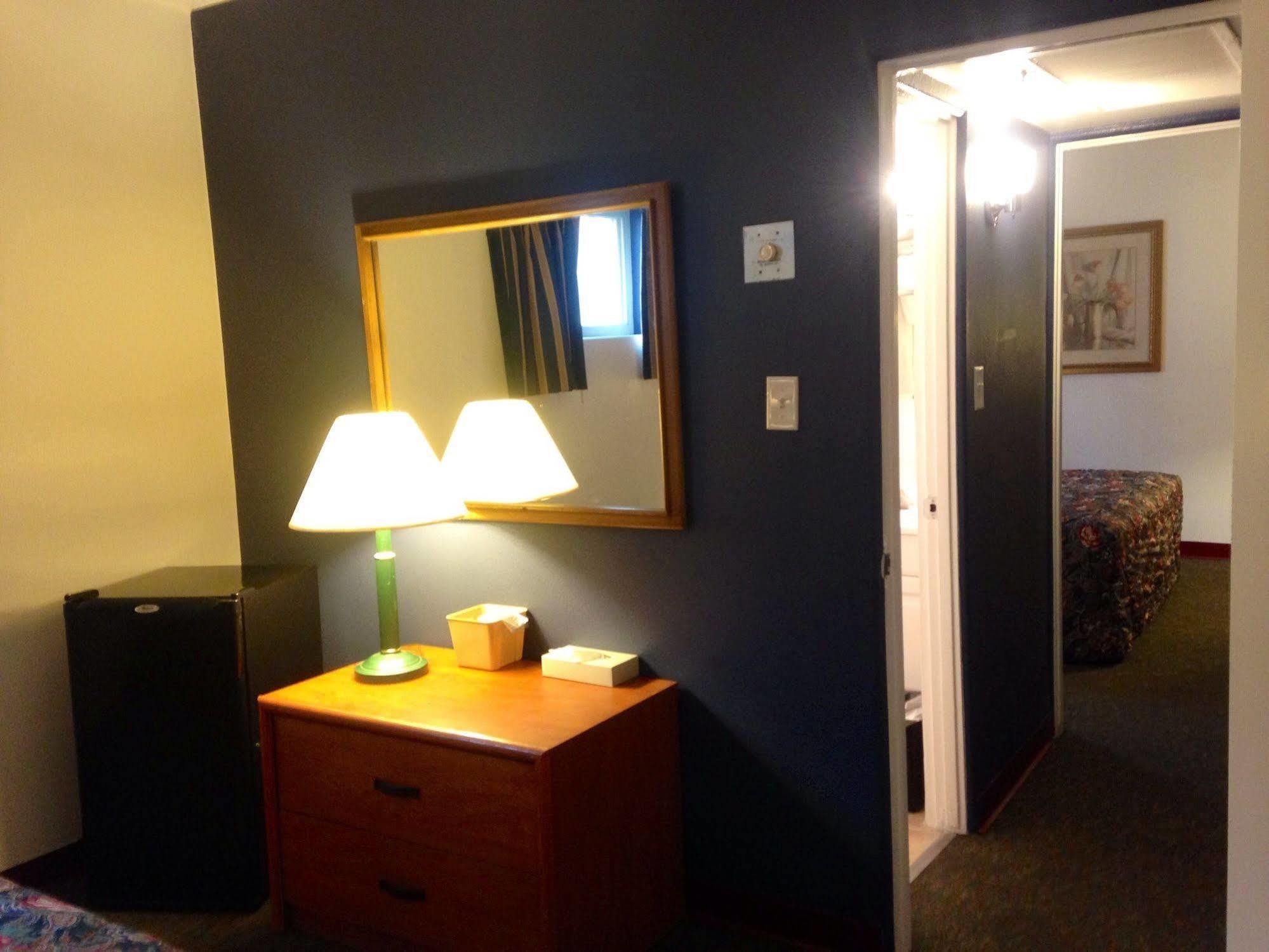 Motel Center 2*
