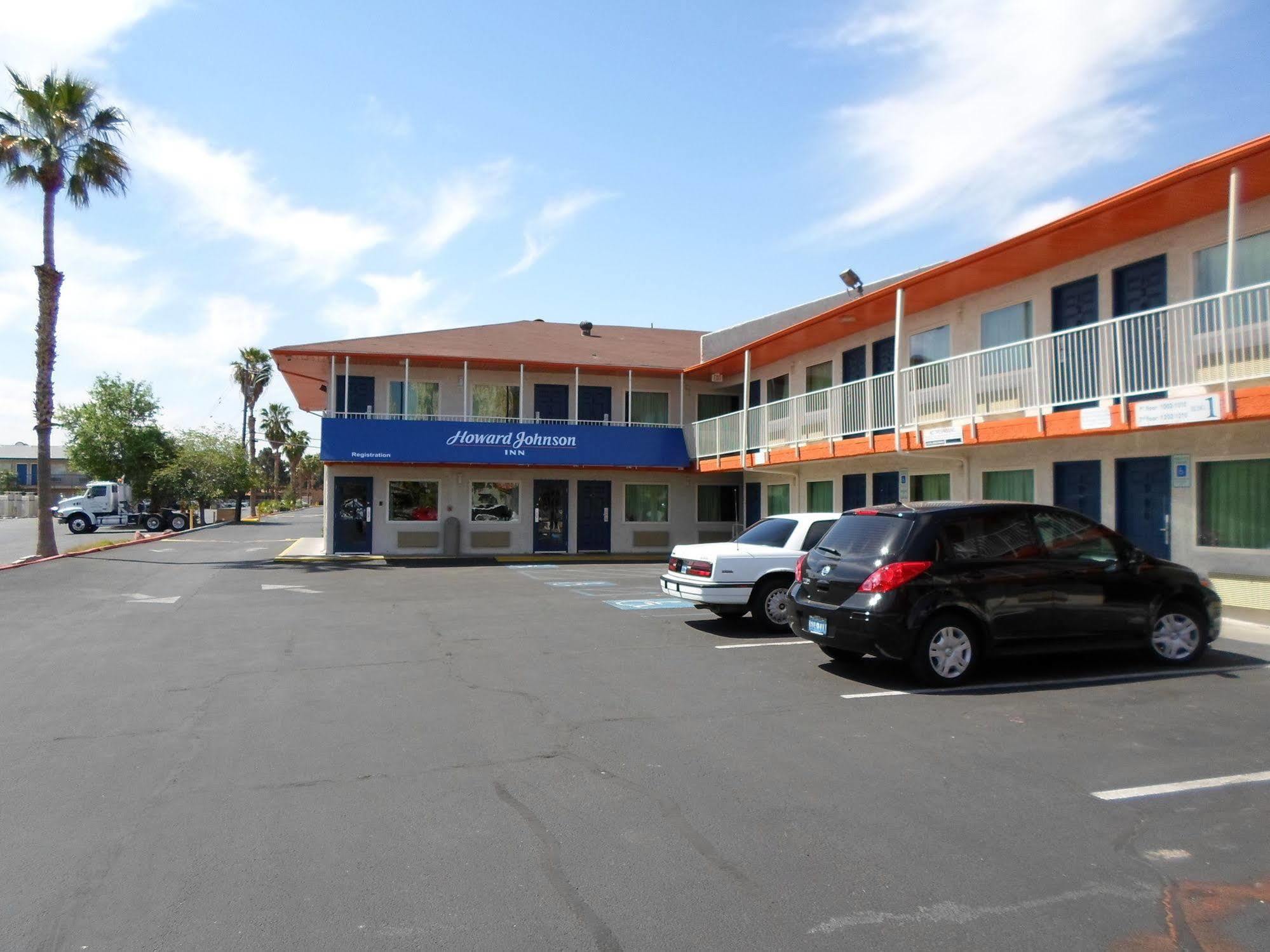 Motel Howard Johnson By Wyndham Vegas Near The Strip 2*