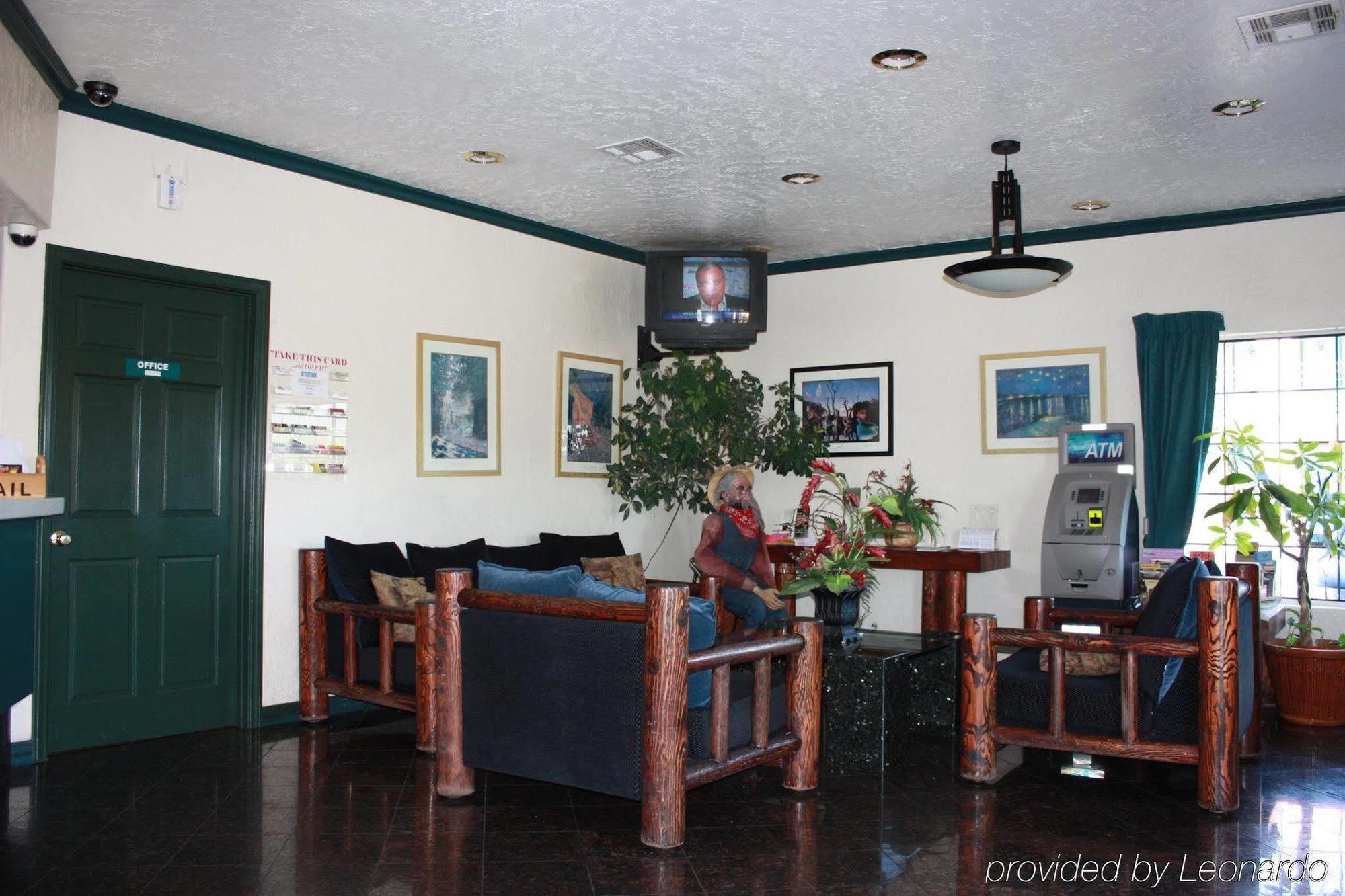 Days By Wyndham Vegas Airport Near The Strip 2*