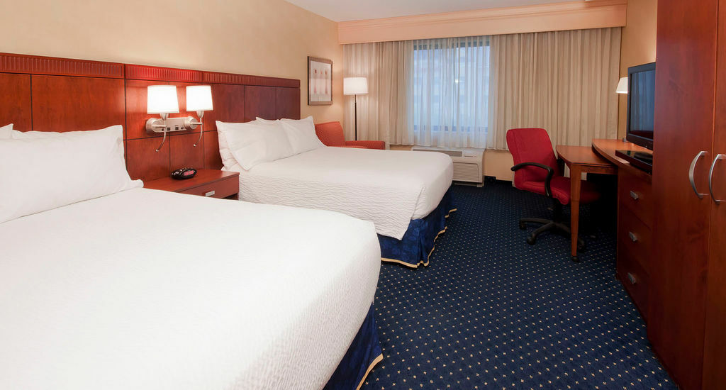 Courtyard By Marriott Stadium Area Hotel