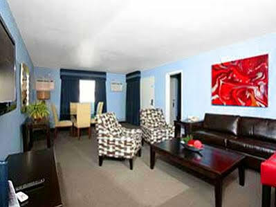 Travelodge By Wyndham Vegas Center Strip Motel