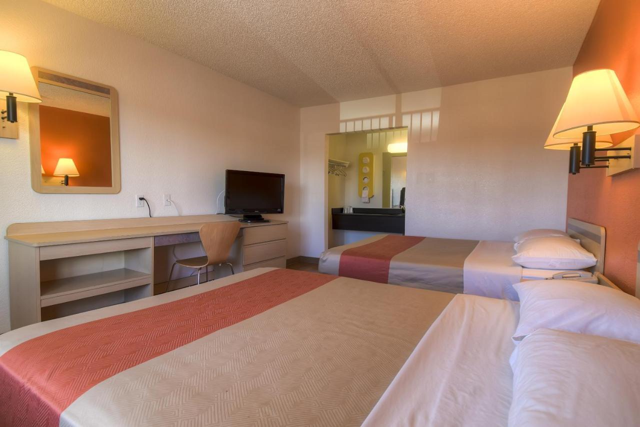 Vegas, Nv - Boulder Highway Hotel Las Vegas