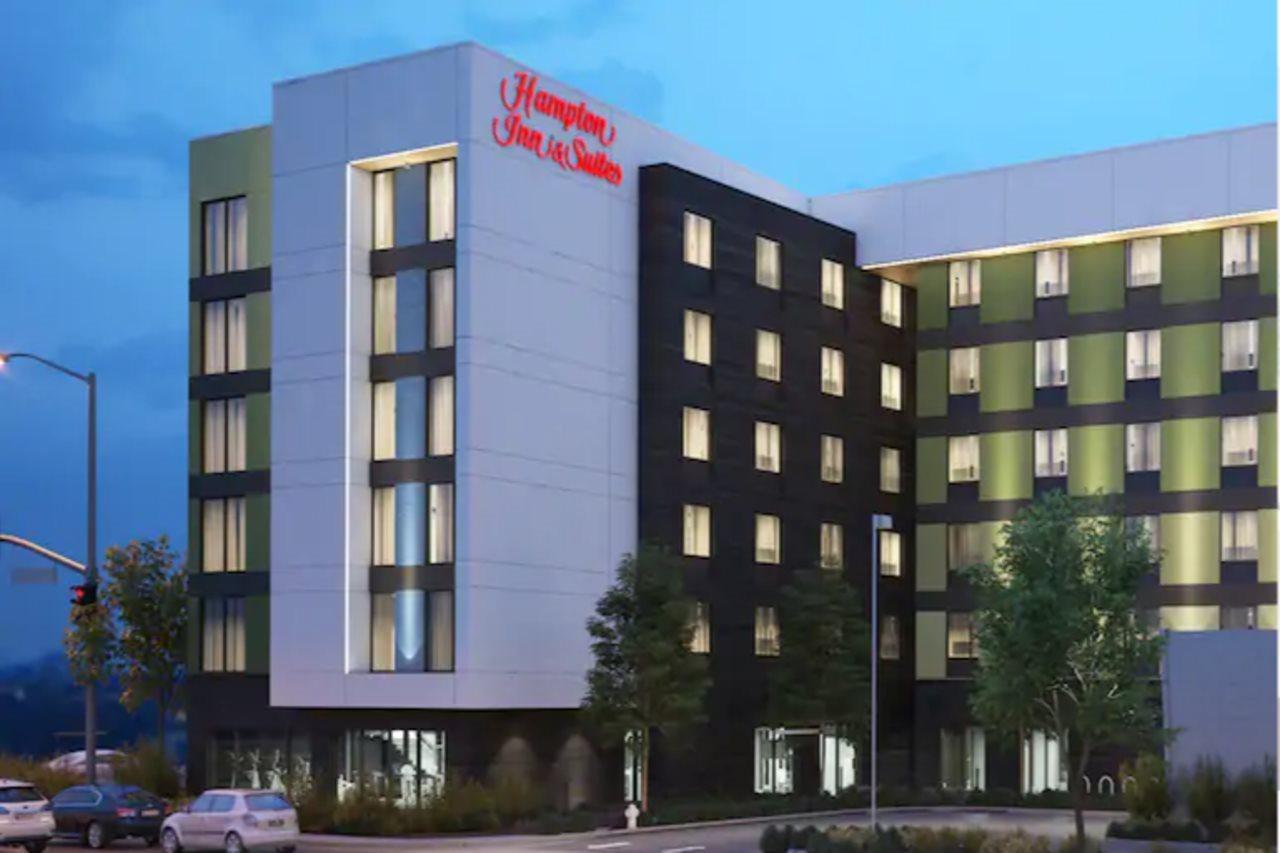 Hampton Inn&suites Vegas Convention Center