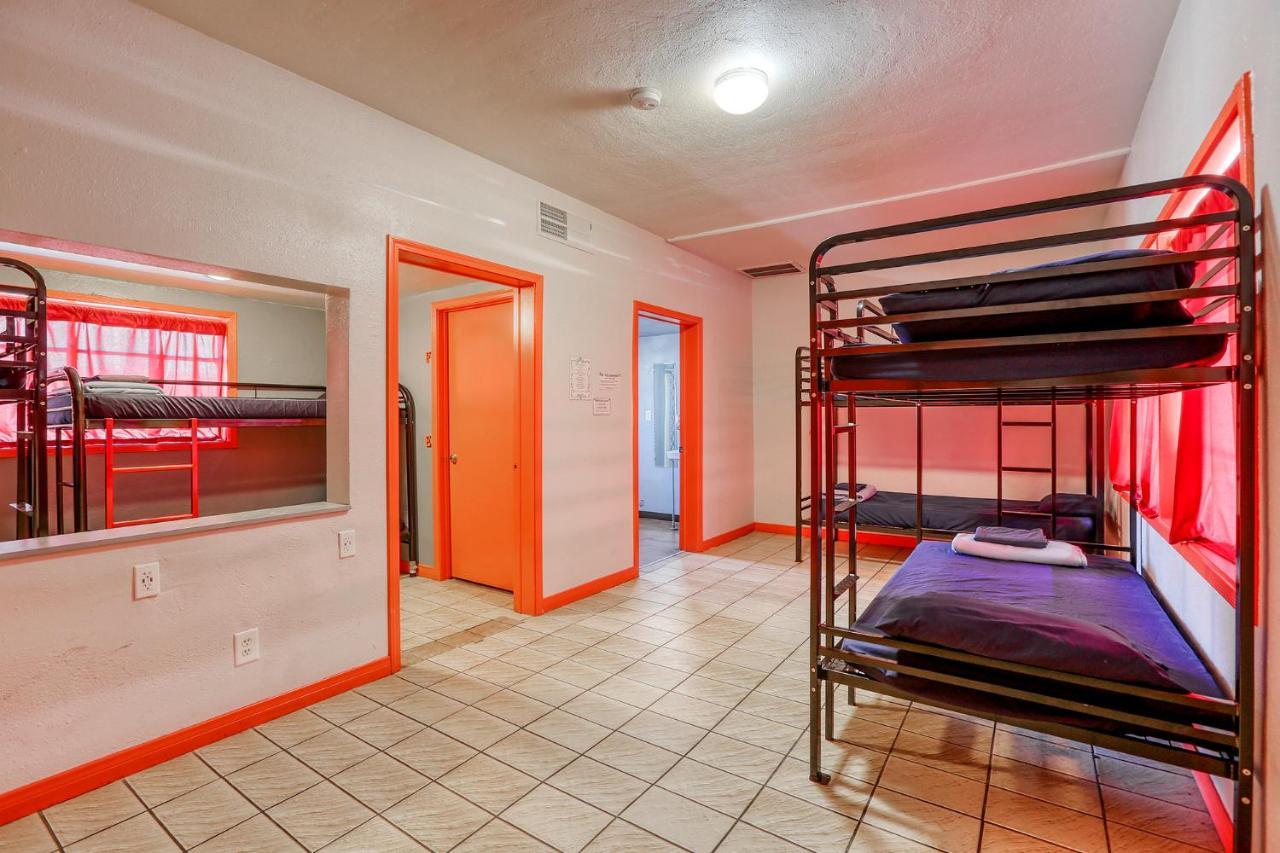 Sin Hostel Las Vegas