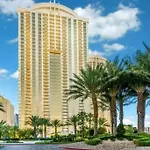 Mgm Signature - Strip View Suite With Large Balcony - No Resort Fees - Free Valet - 2917