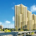 Mgm Signature - Strip View Suite With Large Balcony - No Resort Fees - Free Valet - 2917