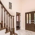 10B 9Ba Mansion Sleeps 22 With Pool And Spa