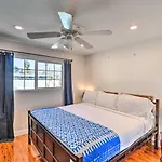 Elegant Home With Pool Table 3 Mi To Vegas Strip!