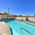 Elegant Home With Pool Table 3 Mi To Vegas Strip!