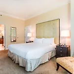 Signature Suites By Voyargo - 1Br Suites W Balcony