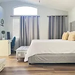 Oasis Pool House, Optional Pool Heater