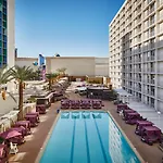 Harrah\'S Las Vegas Hotel & Casino