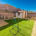 Stunning Renovated Home, Pool And Heated Spa