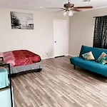 Heart Of Vegas Shared House