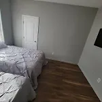 5 Bed- Strip 8Mil, Dwntown 4.5Mi
