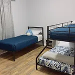3 Bedroom W Swimming Pool And Billiards Table