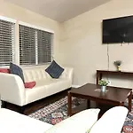 Sweet Spacious 5 Bdrm Home With Pool
