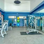 Luxury Getaway W/ Pool, Fast Wi-Fi & Free Parking