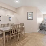 Beautiful Spacious Single Story Vegas Home