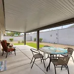 Single Story Minutes From Summerlin With Rv Parking & Dog Friendly