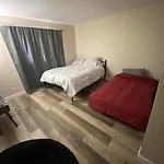 Private Room. 5 Mins From Freemont. 10 Mins From Strip