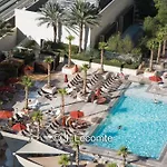 No Resort Fee Strip View Balcony+Free Valet+ Pool