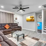 Family Reunion, Remodeled, King Beds, X-Box, Desks