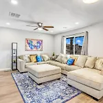 Big Group, Remodeled, Landscaped, King Beds, Desks