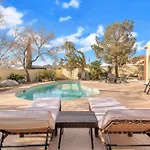 Ranch Style Villa With Pool And Spa