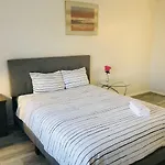 Super Comfortable And Beautiful 3 Bedrooms, 2 Baths House Renting