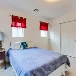Las Vegas Home With Mtn Views 13 Mi To The Strip!