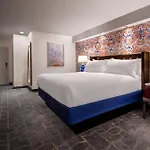 Luxor Hotel & Casino By Suiteness
