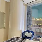 North Strip View Amazing 2 Bedroom Apartment