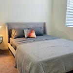 Fun 3-Story House In Vegas - 9Mins To Strip And Airport!