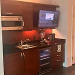 Signature Mgm Studio Condo Strip/Balcony