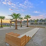 High-End 5 Bedroom Villa W Pool, Gym, Hot Tub, Games