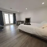 The Strip Is Just Around The Corner! Newly Renovated Luxury Modern Minimalist Villa With Large Pool!