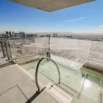Stripviewsuites Penthouse