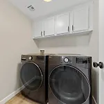 4Br Model Home W Pool And Pool Table In Henderson