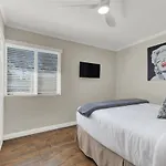 Spacious 4Br Plus Den With Pool, Jacuzzi, Bbq, Near Strip