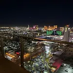 Ava Suite 37Th Flr Strip View Balcony Palms Place