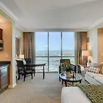 Classic Suite Mgm Signature 25Th Flr Pool View